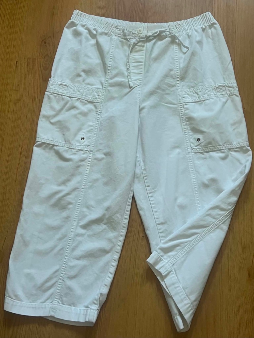 Westbound White Cropped Cargo Pants with Drawstring - Picture 3 of 4